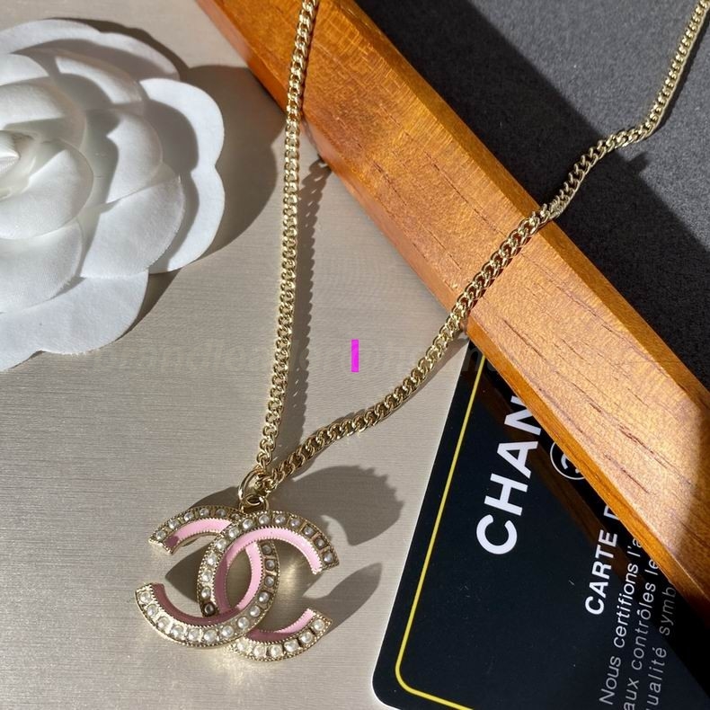 Chanel Necklaces 404